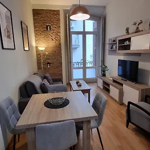 Rosa 2 Bedrooms In Center , Málaga Spagna